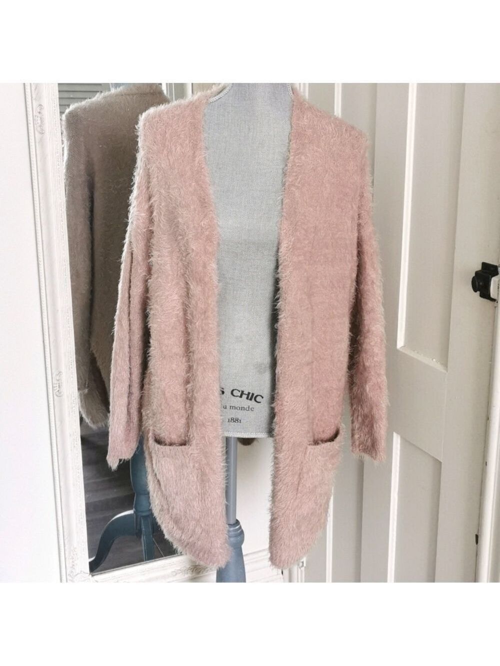Chelsea & Theodore fuzzy eyelash style long cardigan.  Size XL. EUC